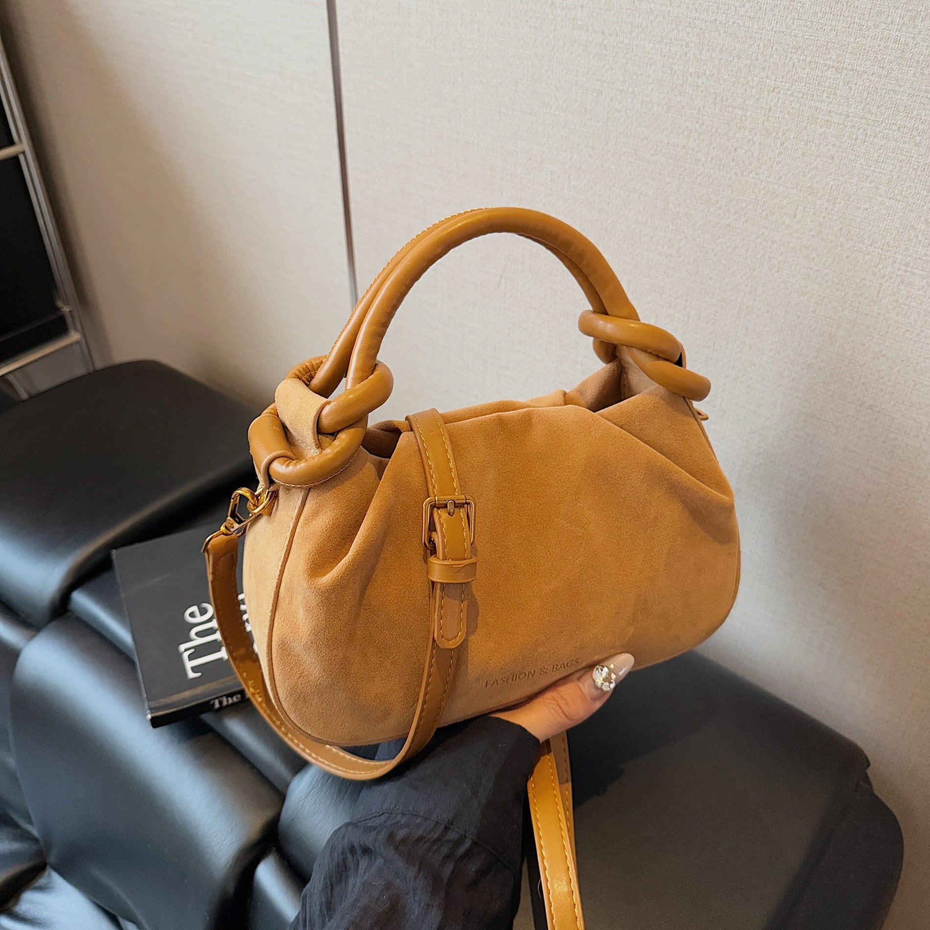 Trendy Retro Hand Women's Bag Korean Style Niche